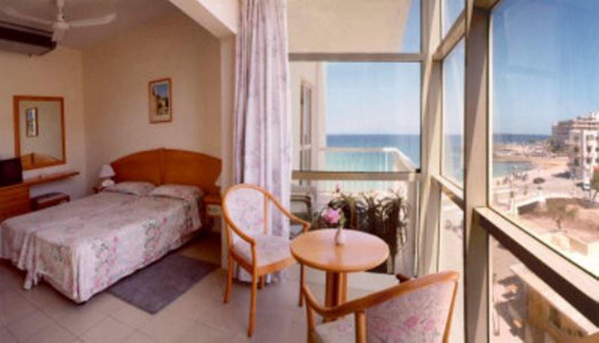 Il-Plajja Hotel Marsalforn Zewnętrze zdjęcie